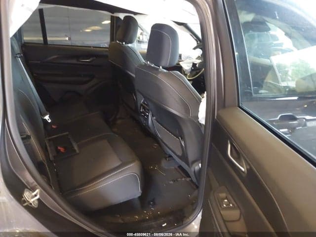 2025 JEEP GRAND CHEROKEE LAREDO X 4X4 8