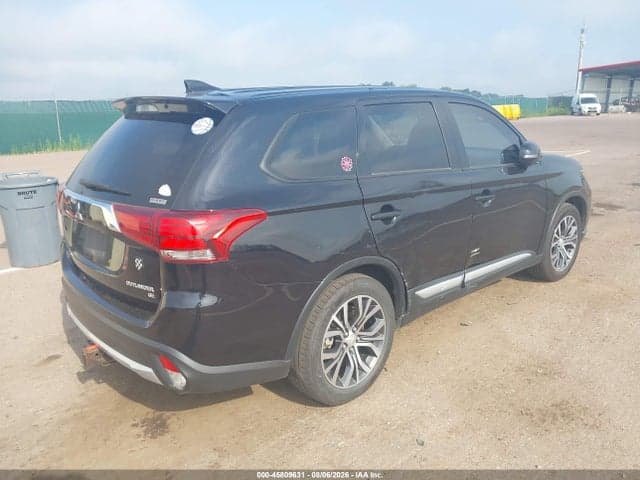 2018 MITSUBISHI OUTLANDER SE 4