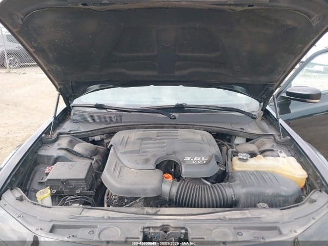 2019 CHRYSLER 300 10