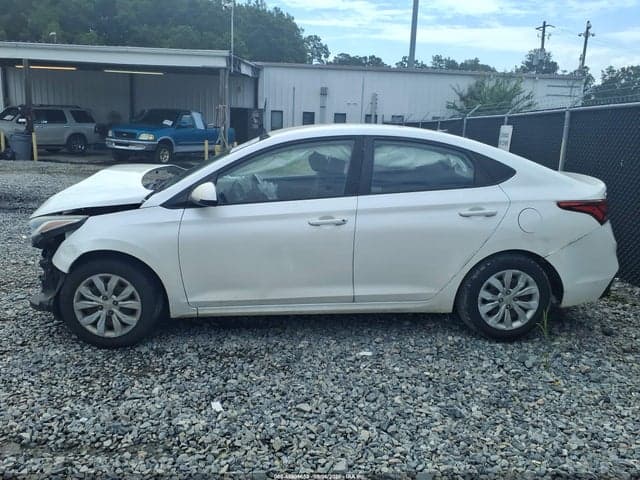 2020 HYUNDAI ACCENT SE 13