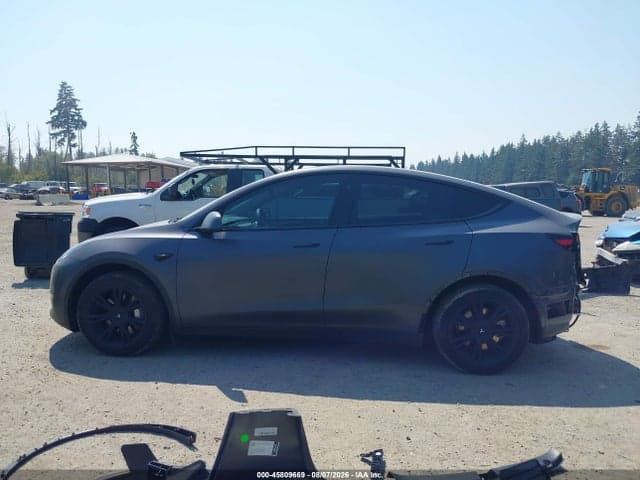 2023 TESLA MODEL Y RWD 15