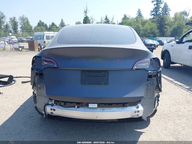2023 TESLA MODEL Y RWD 17