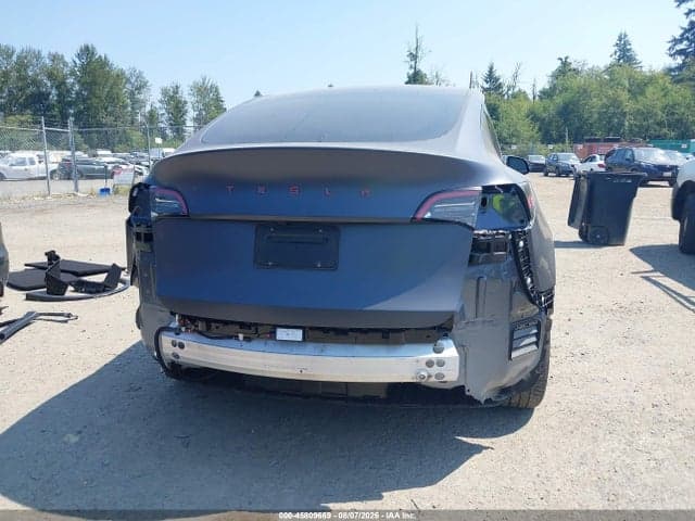 2023 TESLA MODEL Y RWD 6