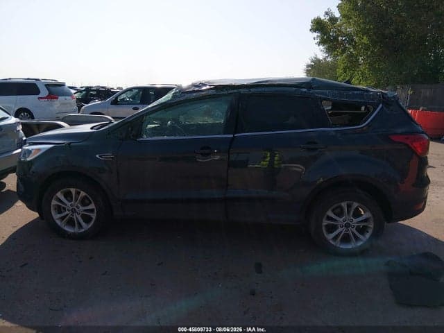 2019 FORD ESCAPE SE 14