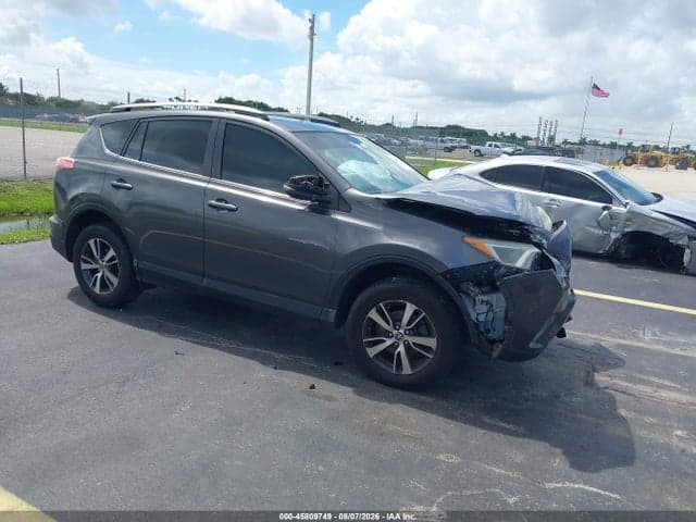 2018 TOYOTA RAV4 XLE - 1