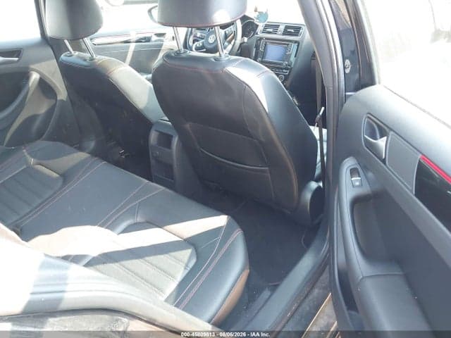 2017 VOLKSWAGEN JETTA GLI 8