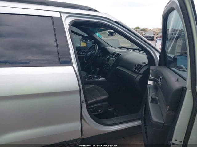 2018 FORD EXPLORER XLT 5