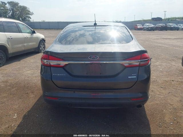 2018 FORD FUSION SE 16