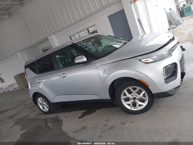 2021 KIA SOUL S 13