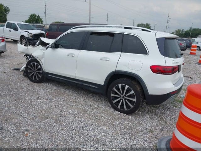 2021 MERCEDES-BENZ GLB 250 4MATIC 3