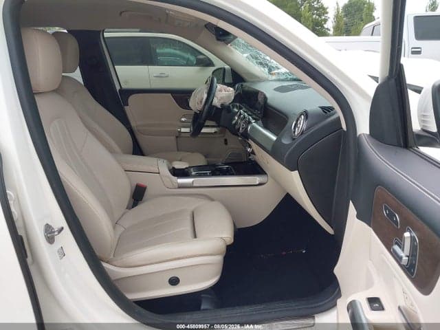 2021 MERCEDES-BENZ GLB 250 4MATIC 5
