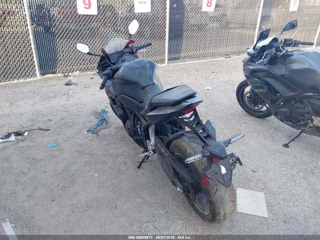 2026 HONDA CBR650 R 3