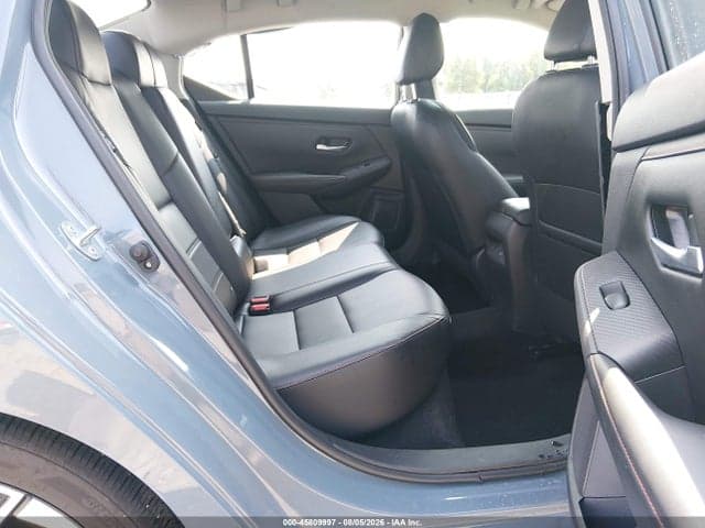 2025 NISSAN SENTRA SR 8