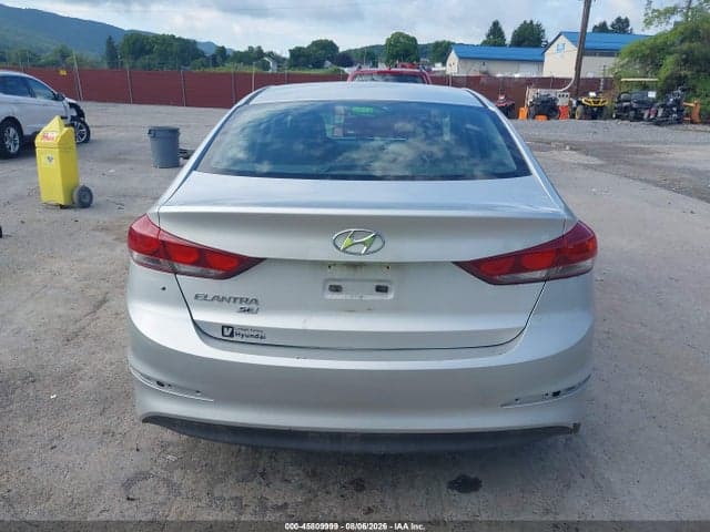 2018 HYUNDAI ELANTRA SE 17