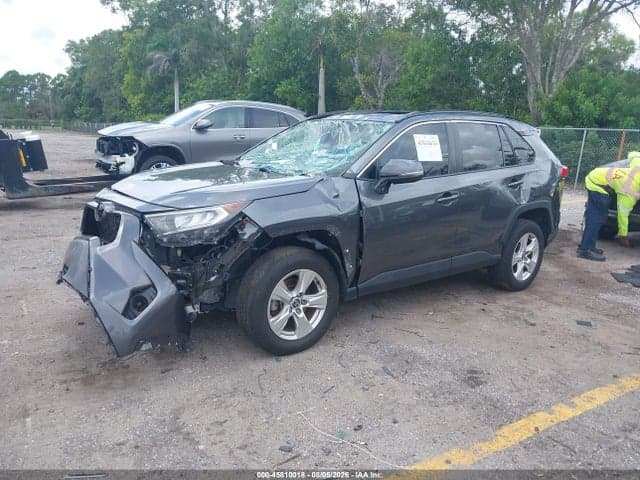 2021 TOYOTA RAV4 XLE 2