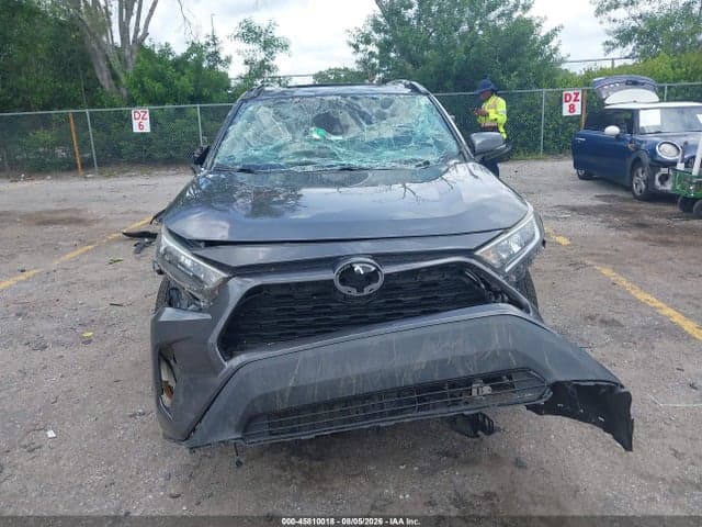 2021 TOYOTA RAV4 XLE 12