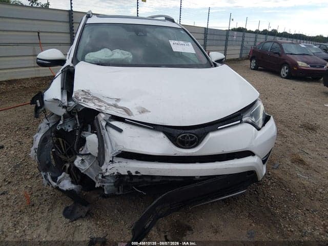 2018 TOYOTA RAV4 XLE 12