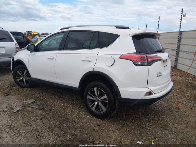 2018 TOYOTA RAV4 XLE 3