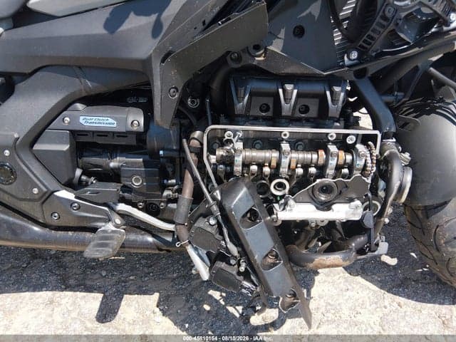 2021 HONDA GL1800 B 8