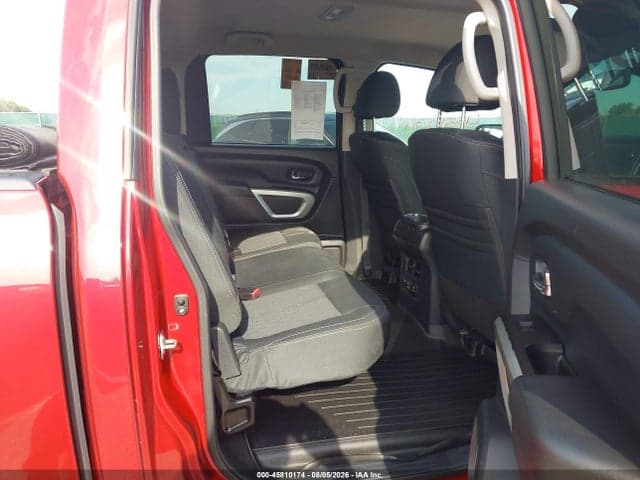 2019 NISSAN TITAN SV 8