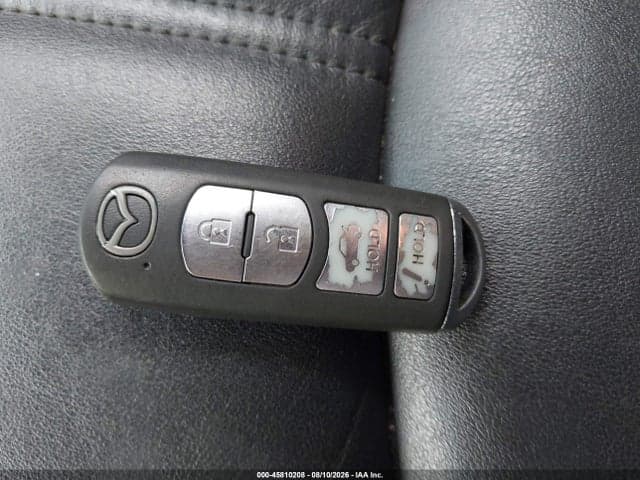2017 MAZDA MAZDA3 TOURING 11