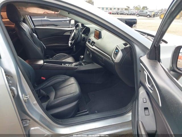 2017 MAZDA MAZDA3 TOURING 5