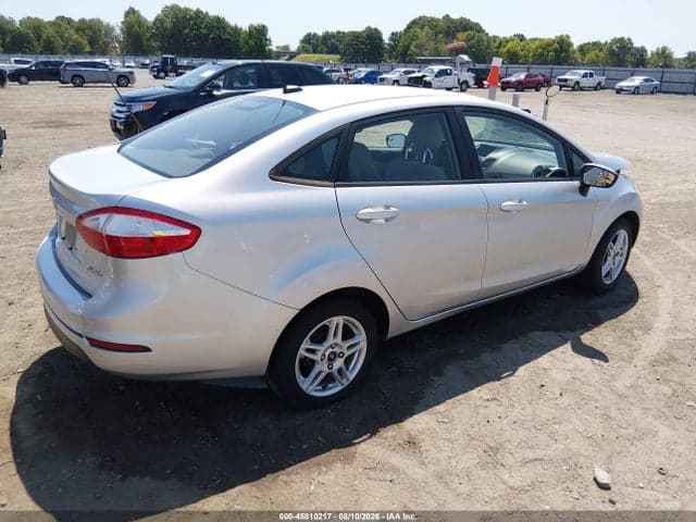 2017 FORD FIESTA SE 4