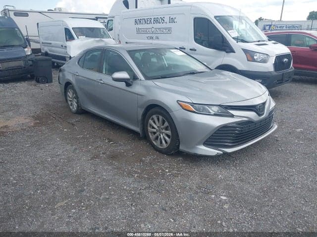 2019 TOYOTA CAMRY LE - 1