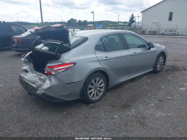 2019 TOYOTA CAMRY LE 4