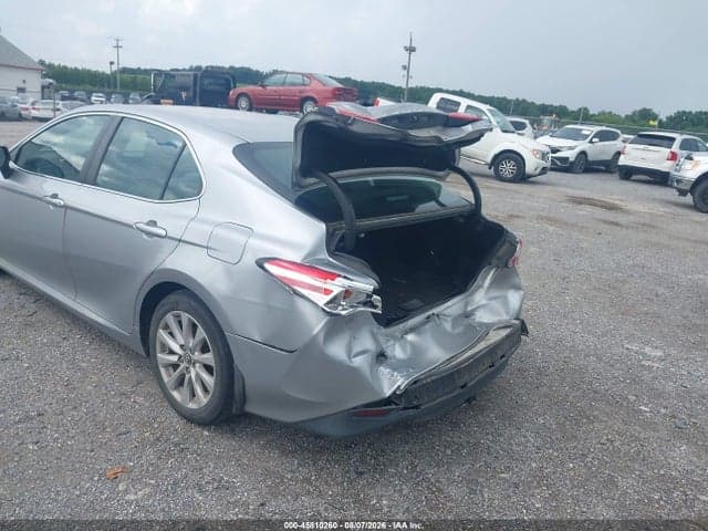 2019 TOYOTA CAMRY LE 6