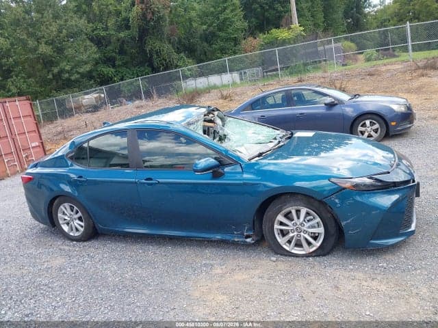 2025 TOYOTA CAMRY XSE/XLE/LE/SE 13