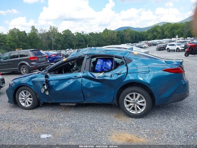 2025 TOYOTA CAMRY XSE/XLE/LE/SE 14