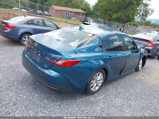 2025 TOYOTA CAMRY XSE/XLE/LE/SE 4