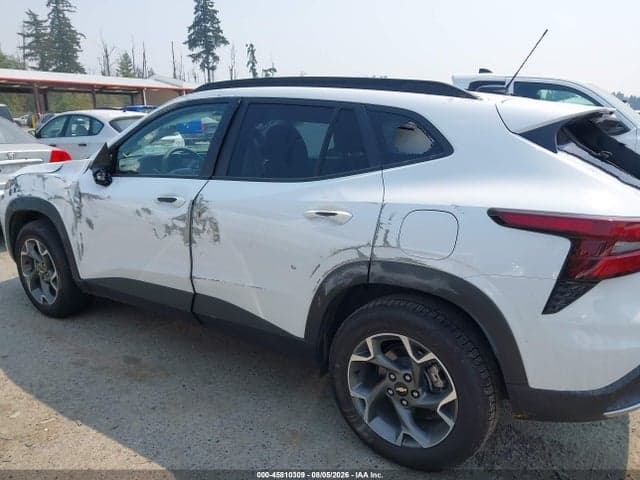 2025 CHEVROLET TRAX FWD LT 13