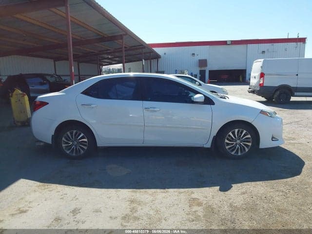 2017 TOYOTA COROLLA XLE 13