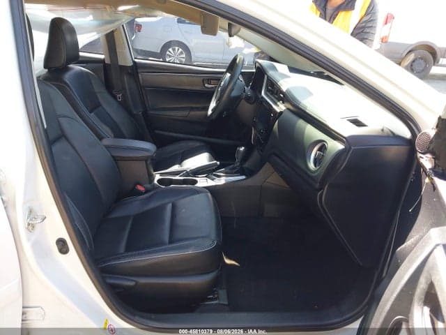 2017 TOYOTA COROLLA XLE 5
