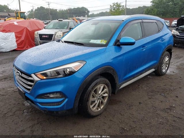 2017 HYUNDAI TUCSON SE 2
