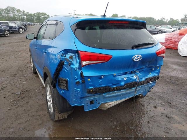 2017 HYUNDAI TUCSON SE 6