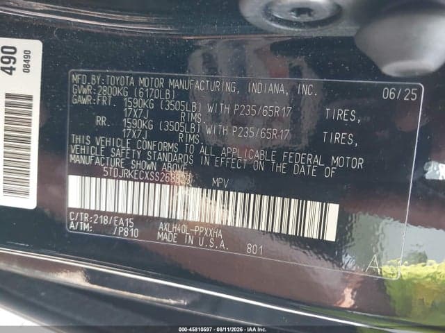 2025 TOYOTA SIENNA XLE 9