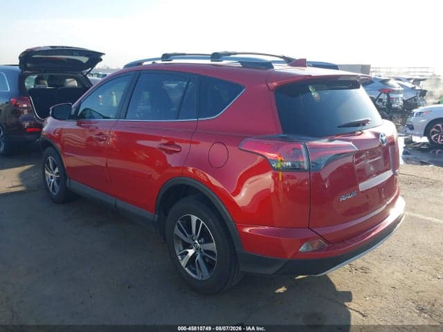 2017 TOYOTA RAV4 XLE 3