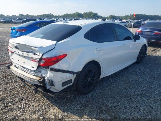 2025 TOYOTA CAMRY SE 4