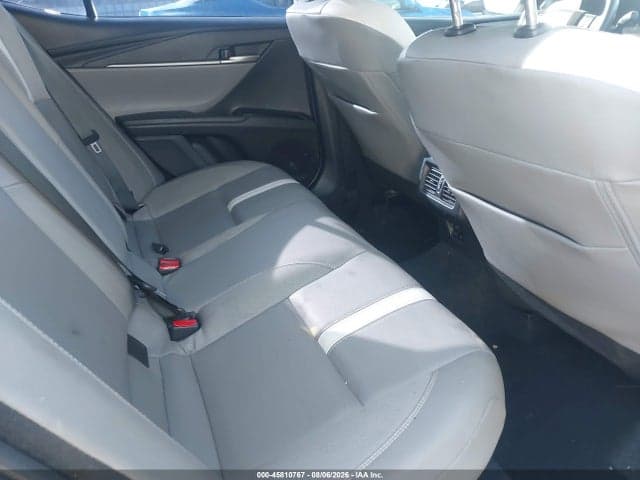 2025 TOYOTA CAMRY SE 8