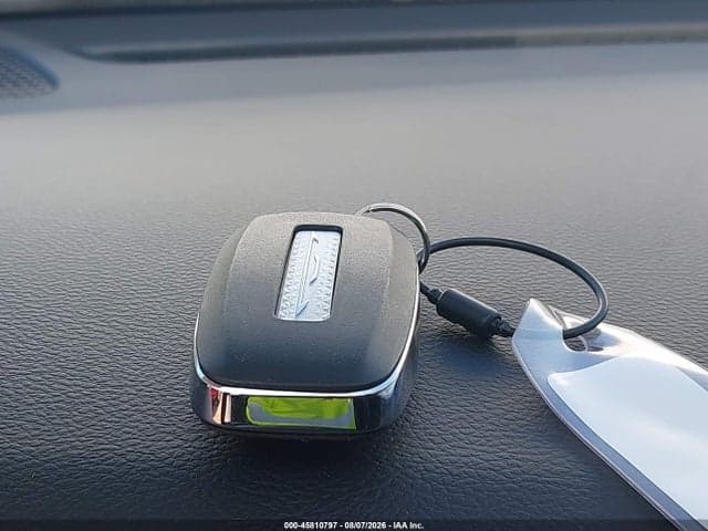 2027 CHRYSLER PACIFICA 11