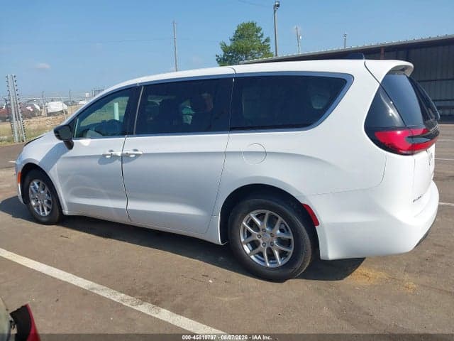 2027 CHRYSLER PACIFICA 14