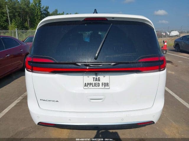2027 CHRYSLER PACIFICA 16