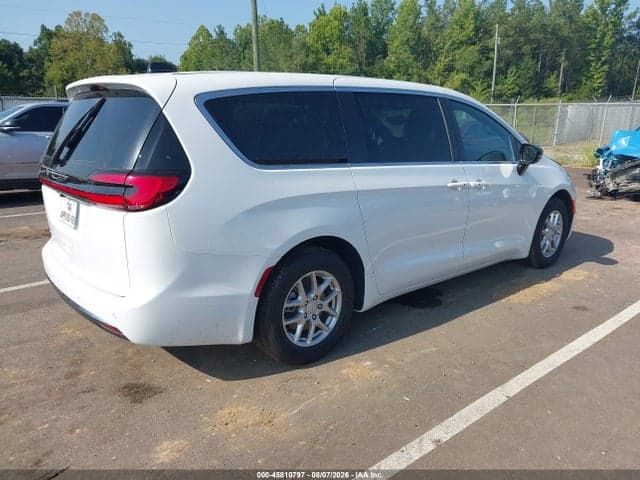 2027 CHRYSLER PACIFICA 4
