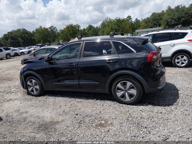 2018 KIA NIRO LX 14