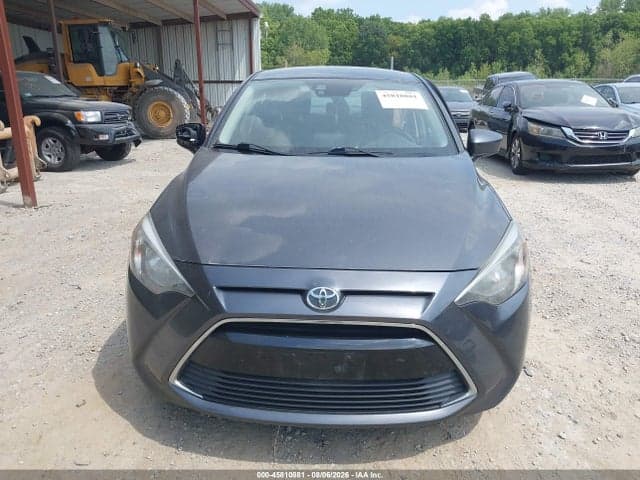 2017 TOYOTA YARIS IA 12