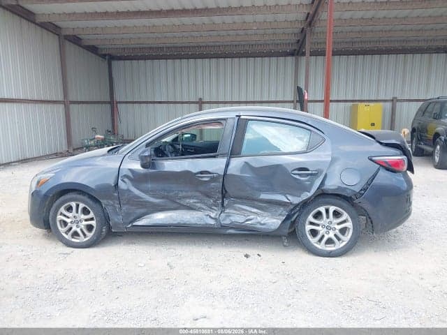 2017 TOYOTA YARIS IA 14