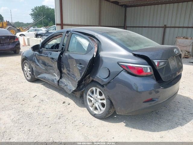 2017 TOYOTA YARIS IA 3